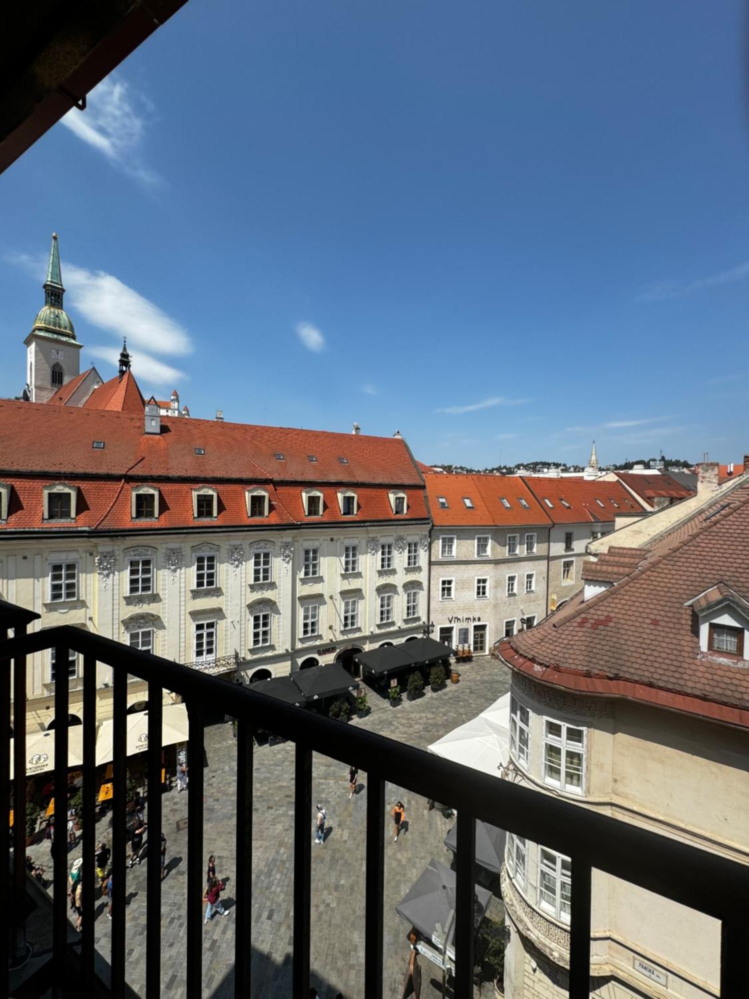 Extralarge Queen Room In The Heart Of Bratislava With Terrace Ngoại thất bức ảnh